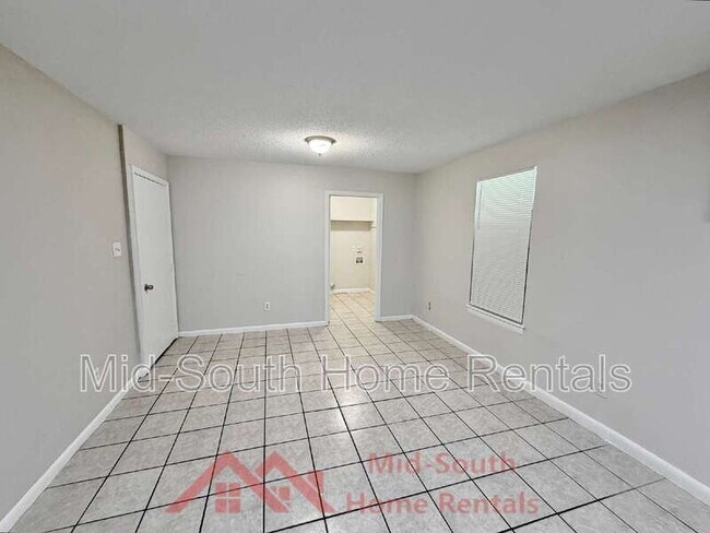 Building Photo - 5151 Corkwood Dr