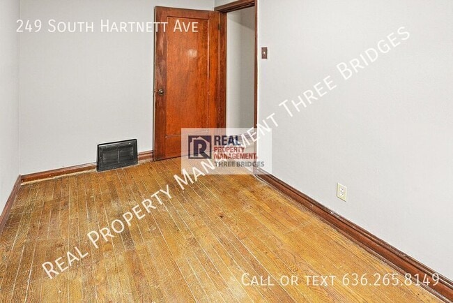 Building Photo - 249 S Hartnett Ave