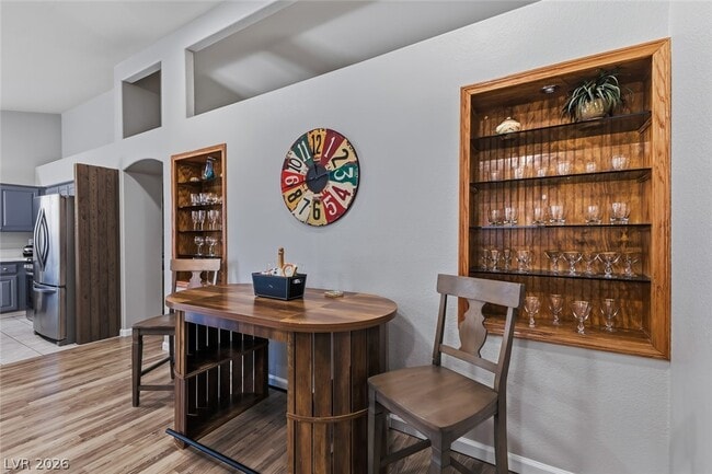 Building Photo - 833 Glitter Glen Ct