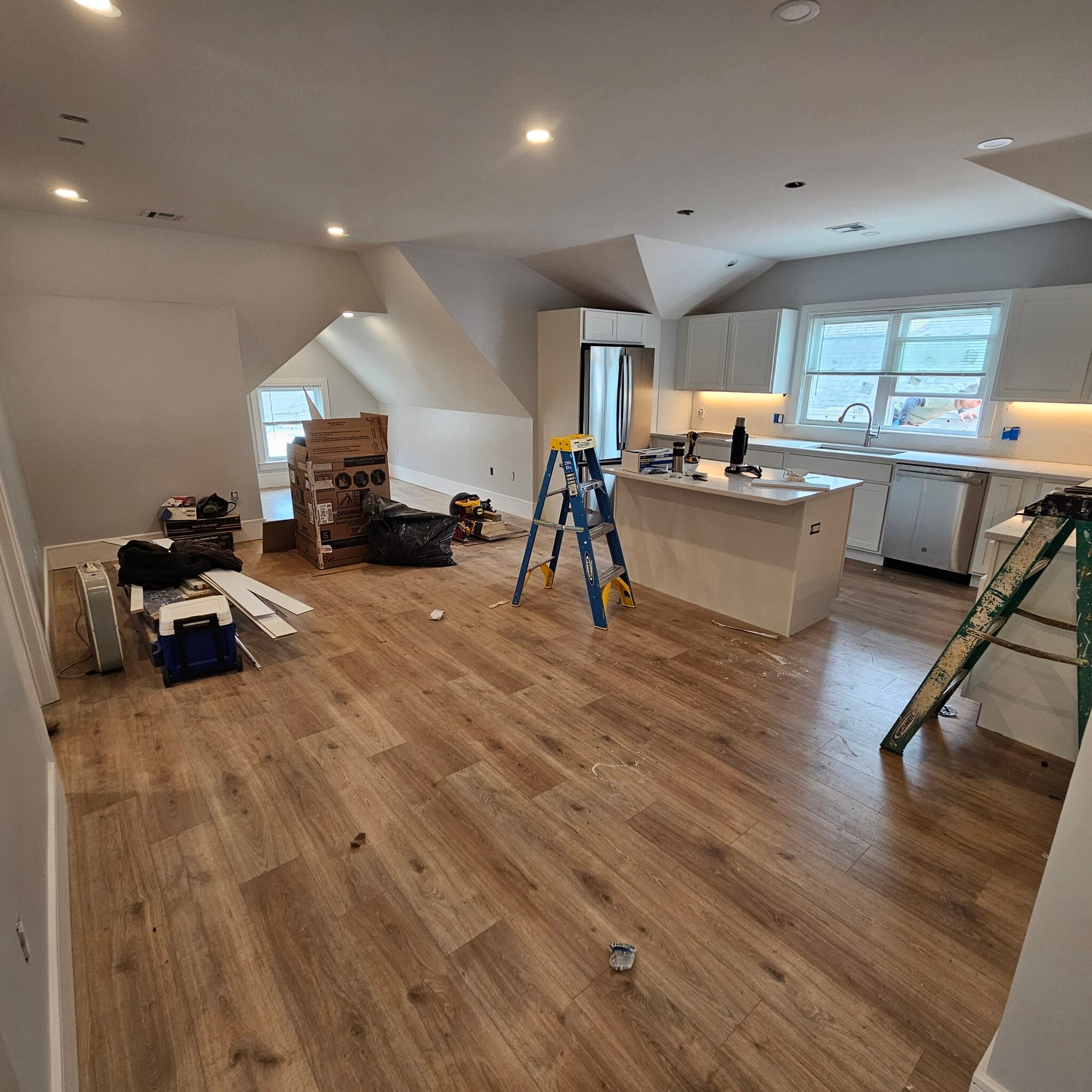 Building Photo - 28 Brooks St