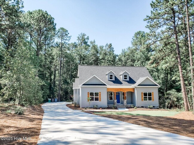 Primary Photo - 9 Clarendon Ln