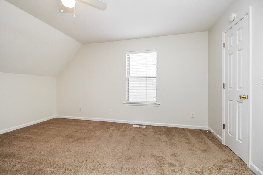 Building Photo - 517 Federal Ct