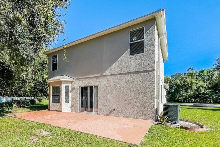 Building Photo - 18108 Cypress Bay Pkwy