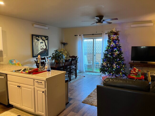 Dining Room - 258 Stanley Ave