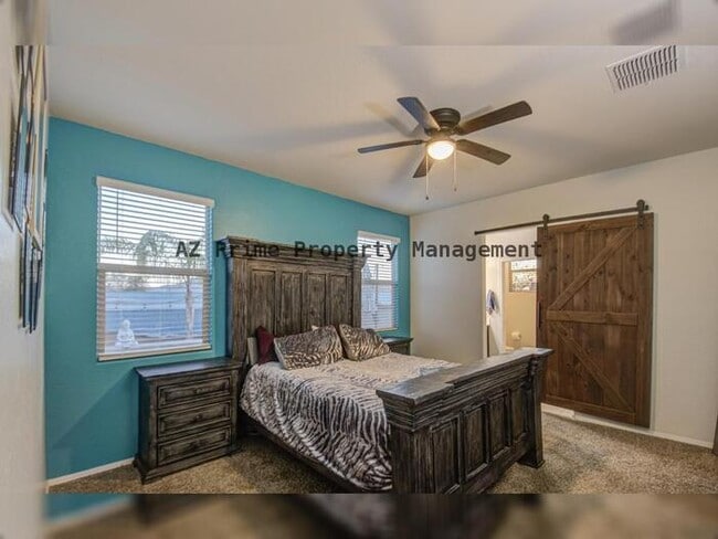 Building Photo - 30945 W Picadilly Rd