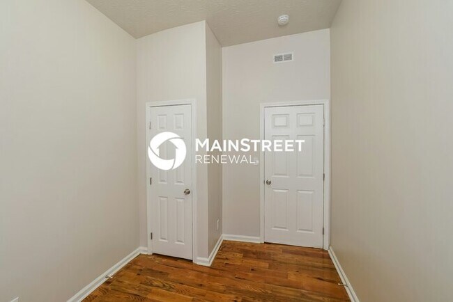 Building Photo - 3 Bedroom Pet-Friendly Home in Louisville,...