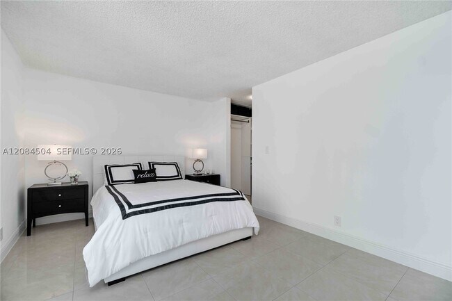 Building Photo - 2401 Collins Ave