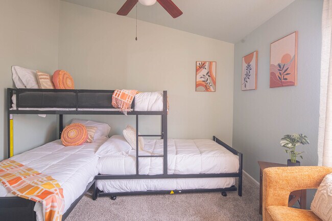 Building Photo - 7289 W Kimberly Way