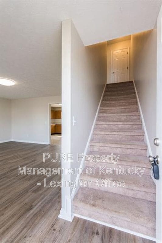 Building Photo - 306 Pigeon Ct