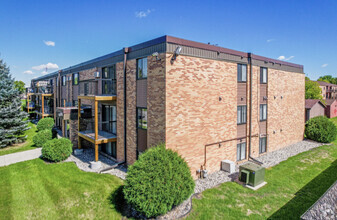 Building Photo - Southwood Apartments