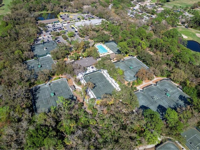 Building Photo - 4022 Penshurst Park