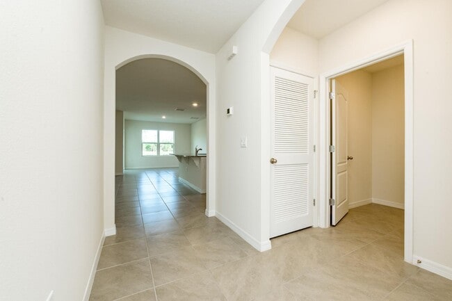 Building Photo - 194 Birch Tree Pl