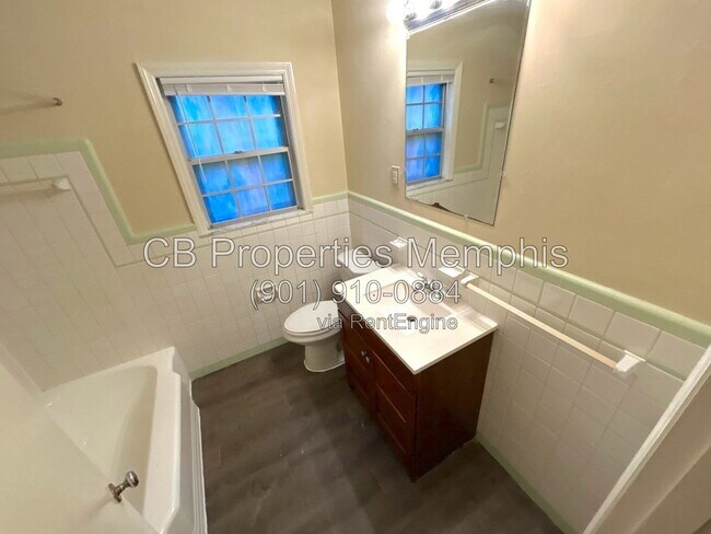 Building Photo - 3058 Robbiedon St