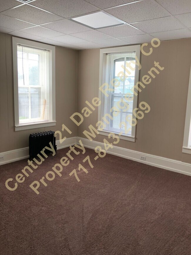 Building Photo - Renovated 2 Bedroom in Spring Grove, PA
