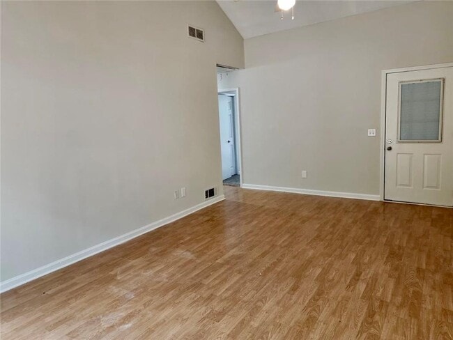 Building Photo - 1367 Fairview Trail NW
