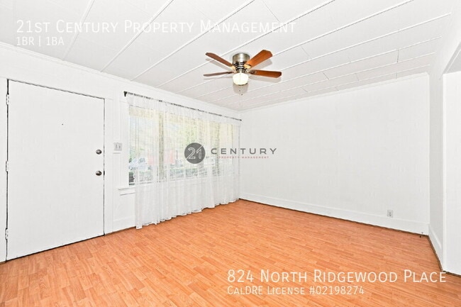 Building Photo - 824 N Ridgewood Pl