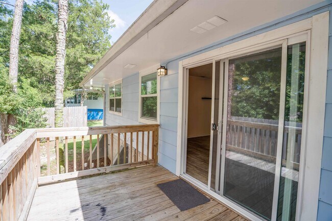 Building Photo - 266 S Villas Ct