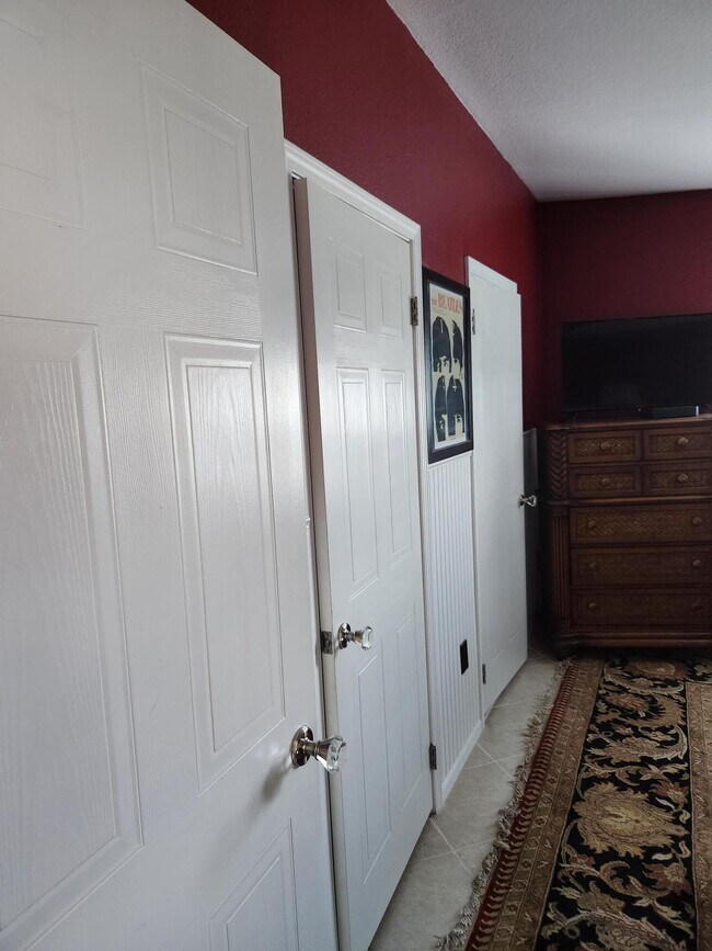 Building Photo - 7717 White Egret Ln