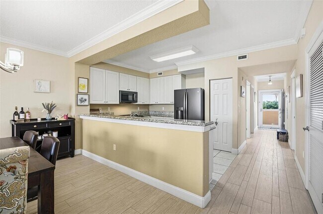 Building Photo - 60 Surfview Dr