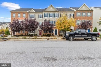 Building Photo - 7035 Southmoor St