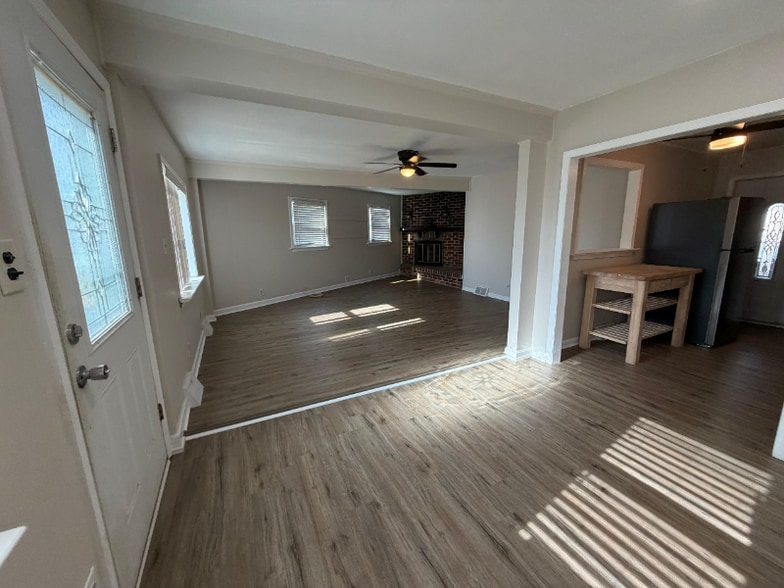 Building Photo - 111 Gunning Bedford Dr