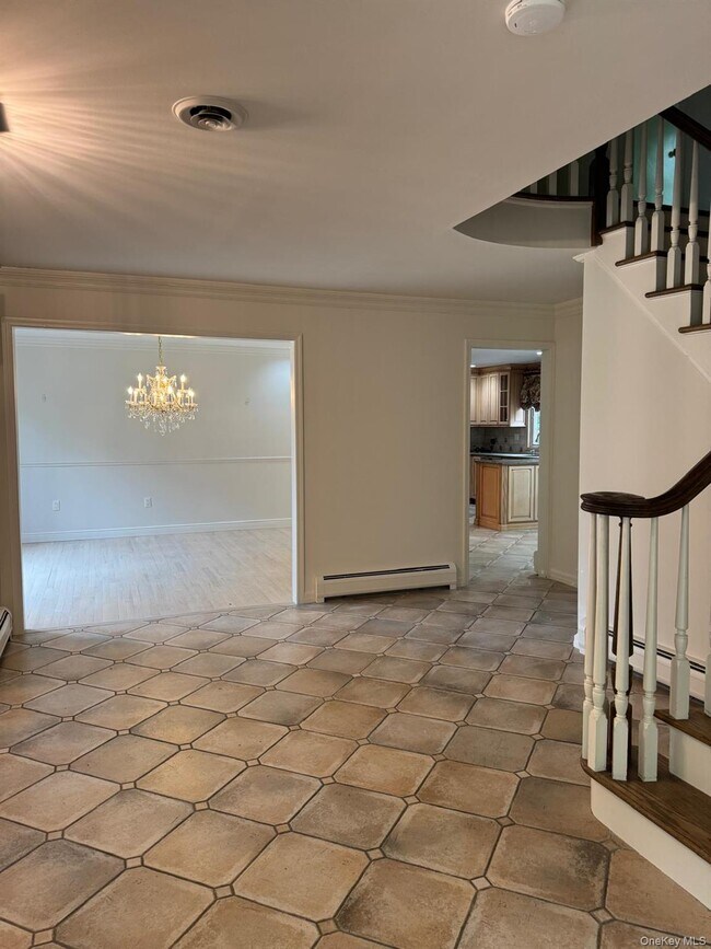 Building Photo - 24 Beaumont Dr