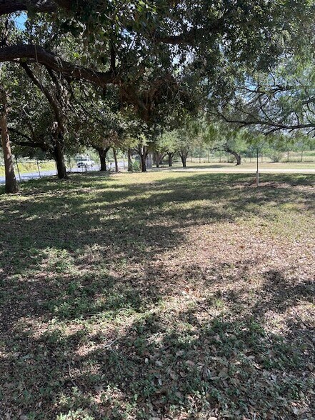 Building Photo - 3109 W Mile 10 N