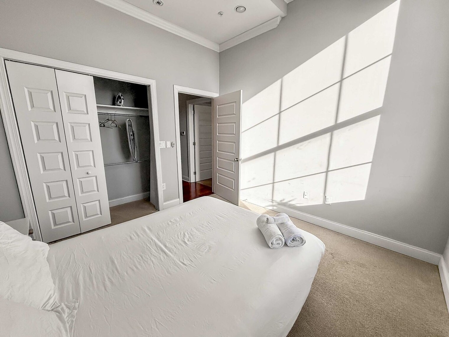 Building Photo - 1401 N 5th St