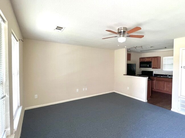 Building Photo - 2508 S Houston Ave