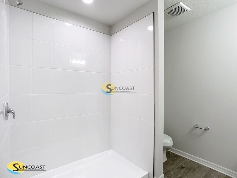 Building Photo - 3821 SW 43rd Ct