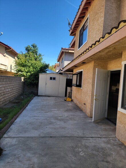 Building Photo - 3831 Bresee Ave