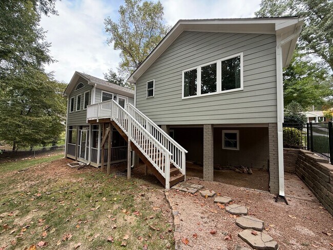 Building Photo - **OFFERING WAIVED APPLICATION FEES & $200 ...