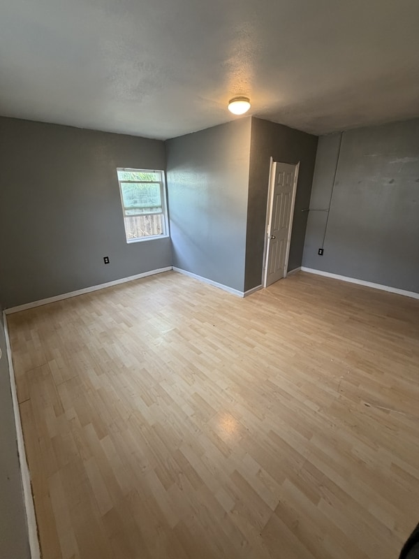 Building Photo - 224 Park Ave