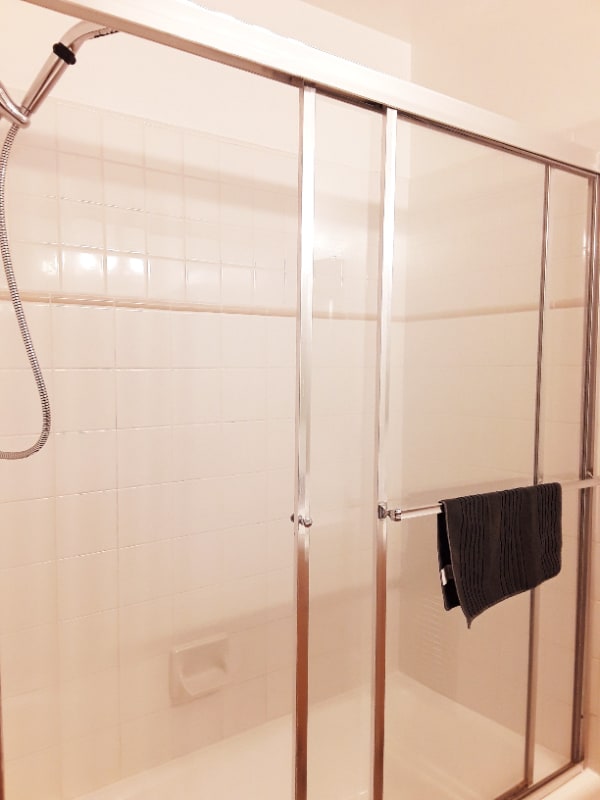 Building Photo - 808-812 Westmount Dr