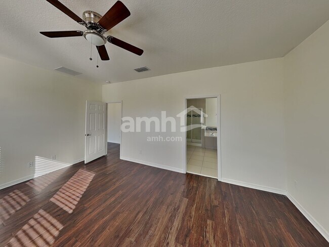 Building Photo - 5405 Manchester Dr