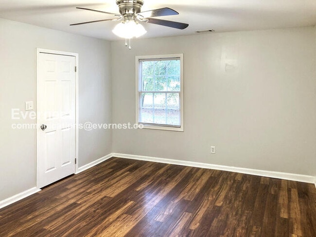 Building Photo - 540 Oglesby Bridge Rd SE