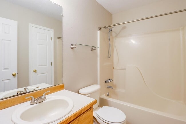 Building Photo - 8709 Palmetto Dr