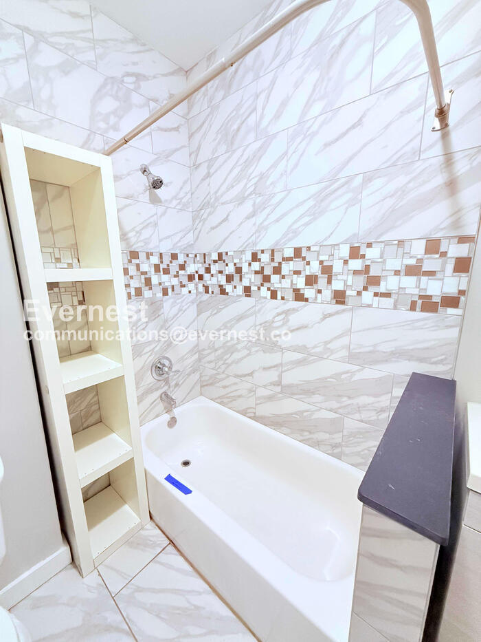 Building Photo - 504 Westminster St