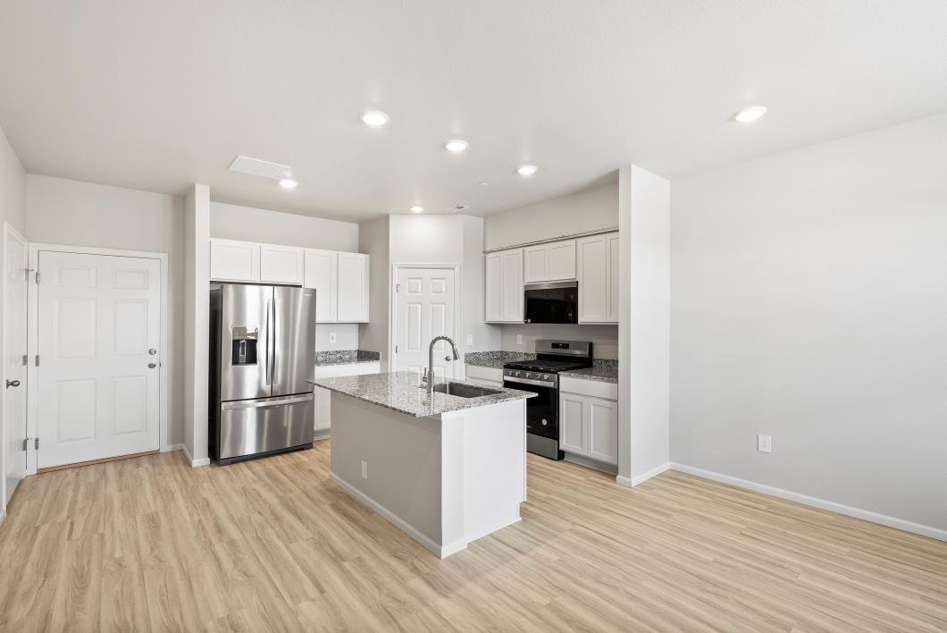 Building Photo - 1616 Riverplace Dr