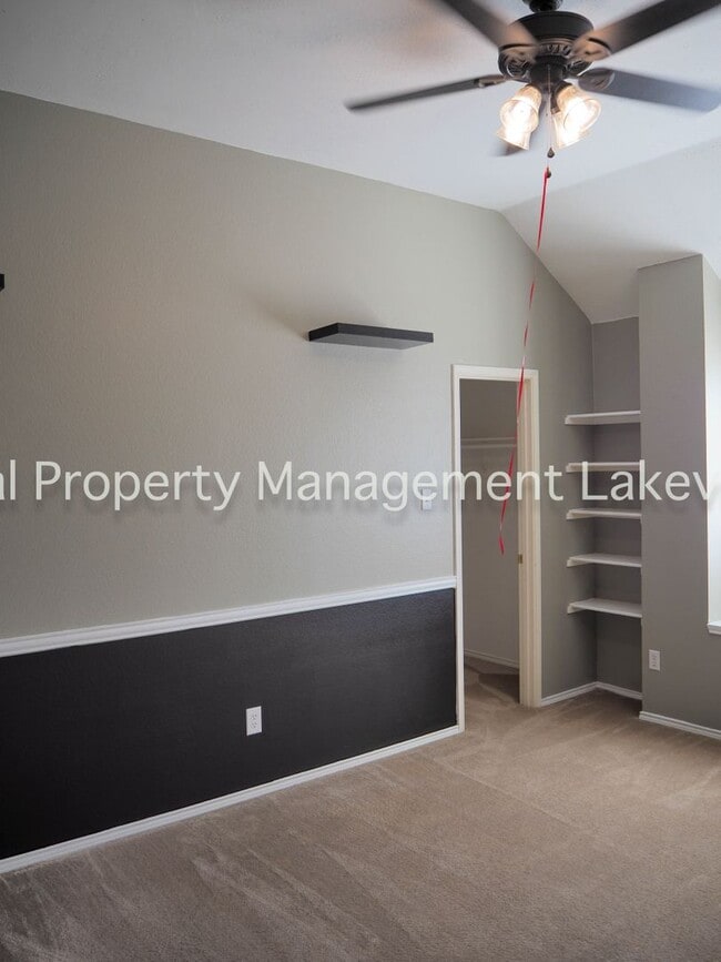 Building Photo - 7500 Waterside Pl