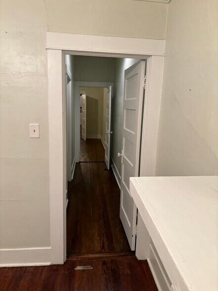 Building Photo - 308 Henry Clay Ave
