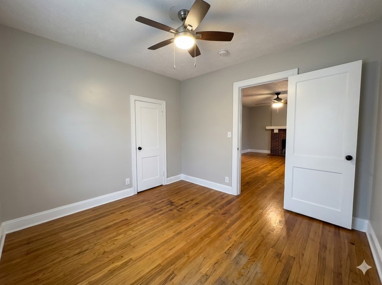 Bedroom 2 - 317 S Friendship Rd