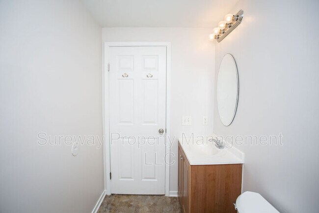 Building Photo - 121 Rancocas Rd