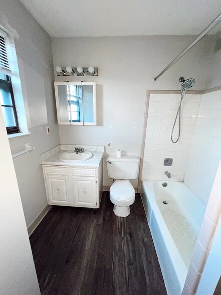 Building Photo - 4818 S 3rd St