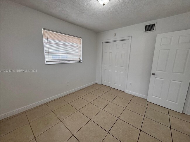 Building Photo - 8287 NE Miami Ct