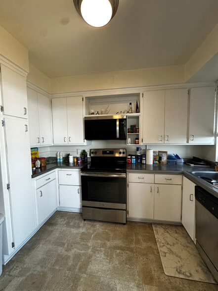 Building Photo - 1260 N Prospect Ave