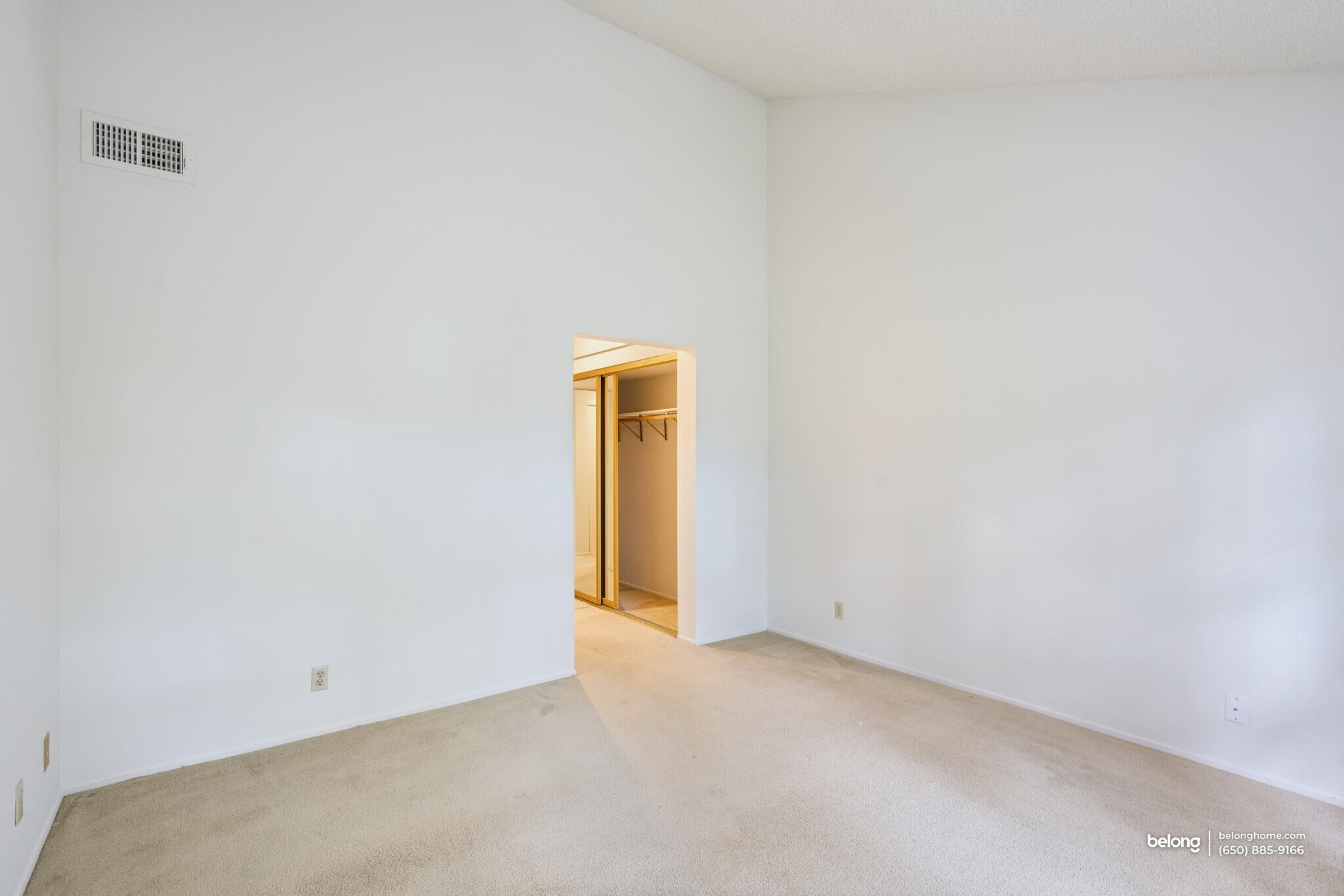 Building Photo - 4685 Albany Cir