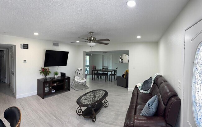Building Photo - 1663 Birchcrest Blvd
