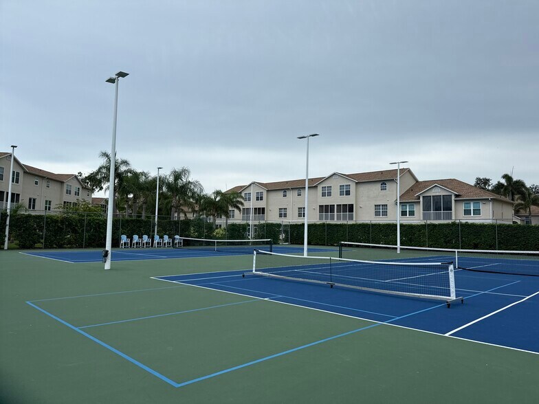 Building Photo - 8389 Wingate Dr