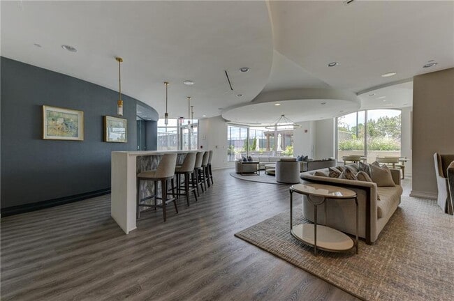 Building Photo - 2795 Peachtree Rd NE